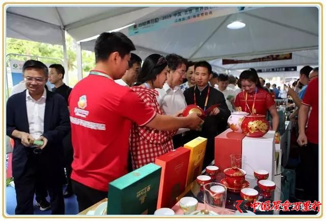 寧紅集團(tuán)世園會(huì)專屬茶禮燃爆北京世園會(huì)!