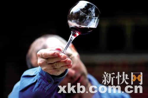 進口葡萄酒百元下有靚貨 看標簽辨真身(組圖)