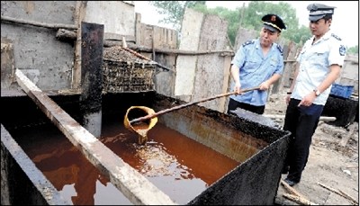 北京地溝油窩點每月煉1噸月進數千元