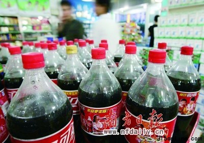 飲料旺季來臨兩可樂瘦身漲價被指趁火打劫