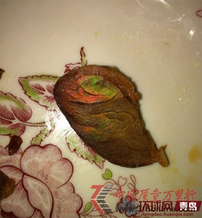變成紅藍(lán)顏色的豬頭肉(資料圖片) 變成紅藍(lán)顏色的豬頭肉(資料圖片)