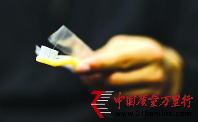 低成本的牙具 低成本的牙具