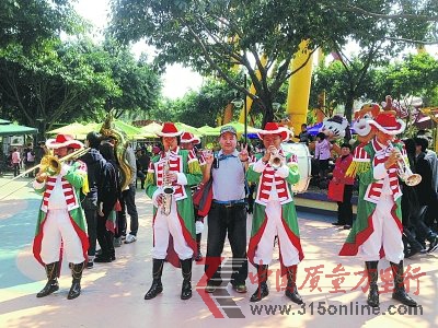 調(diào)查顯示6成受訪者比往年多花了錢(qián)
